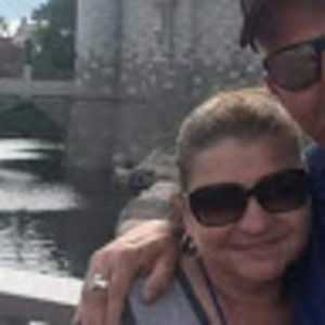 Meet your Posher, Lois